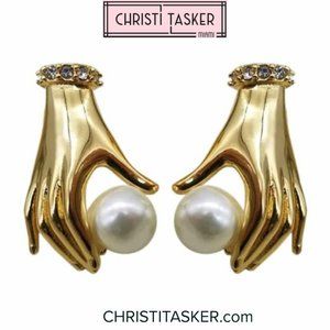 Unique Hand Holding Pearl Gold Earrings 2.2 cm